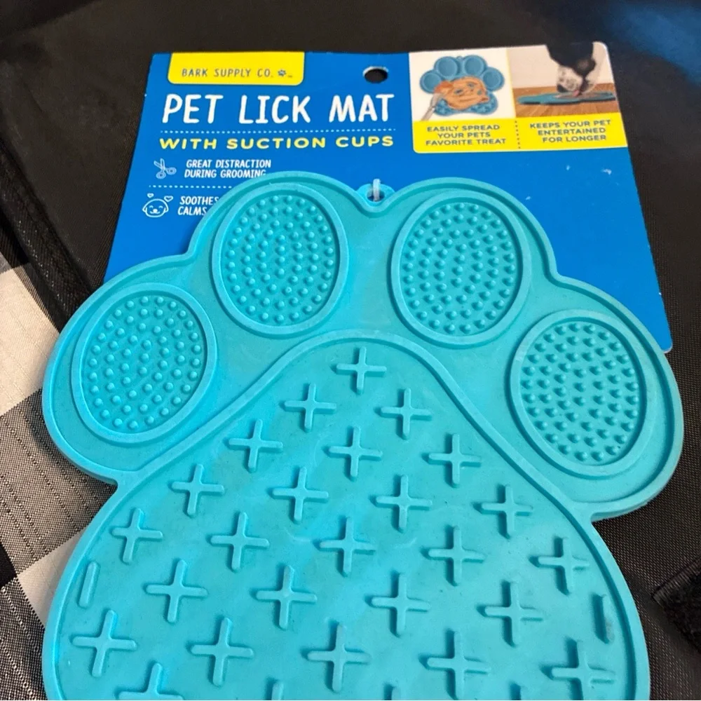 Bark Supply Co. Blue Pet Lick Mat